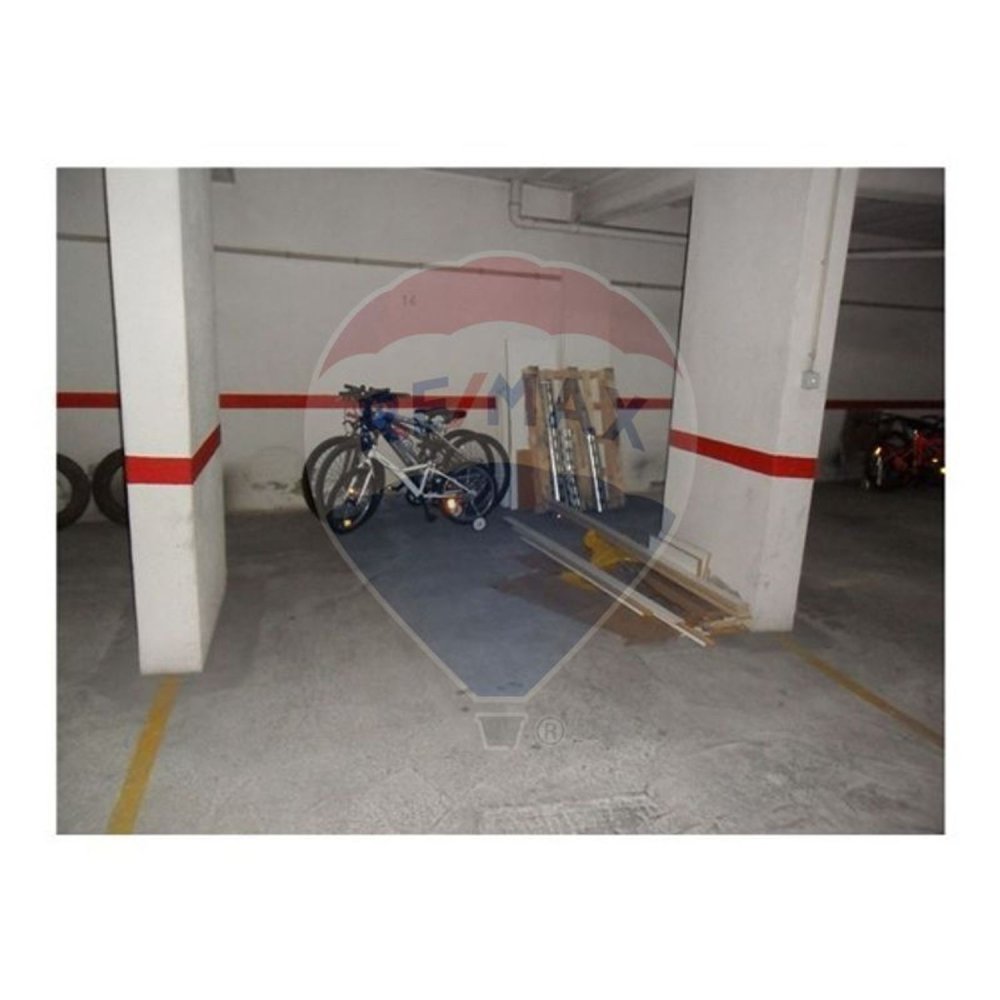  مرآب في Sintra, Portugal 12متر مربع رقم 69616