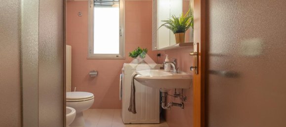 4 bedrooms Villa in Ravenna, Italy No. 297387 16