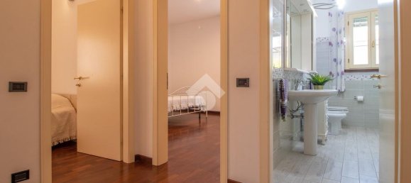 4 bedrooms Villa in Ravenna, Italy No. 297387 31