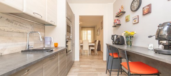 3 rooms Apartment in Marino, Italy No. 162249 9