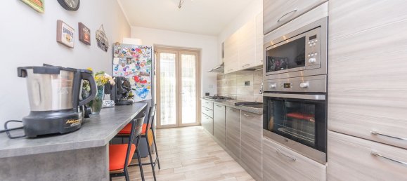 3 rooms Apartment in Marino, Italy No. 162249 6