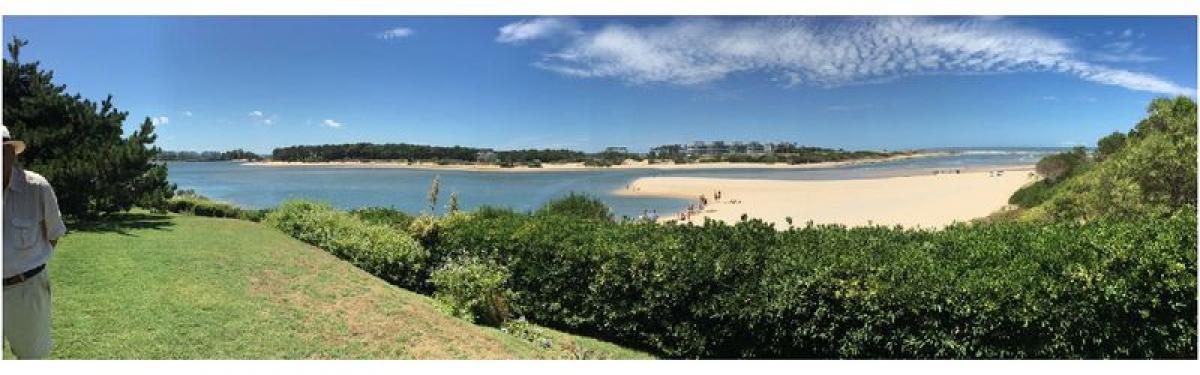 4 bedrooms House in Maldonado, Uruguay No. 10102