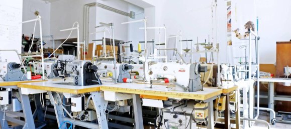 5 rooms Commercial property in Putignano, Italy No. 154421 3