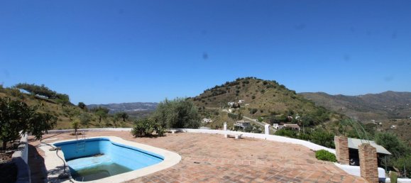 Casa de 3 dormitorios en Canillas de Aceituno, Spain No. 131266 15