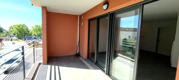 Apartamento de 2 dormitorios en Frejus, France No. 339649 3