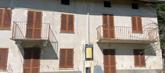 2 bedrooms House in Belveglio, Italy No. 263205 2