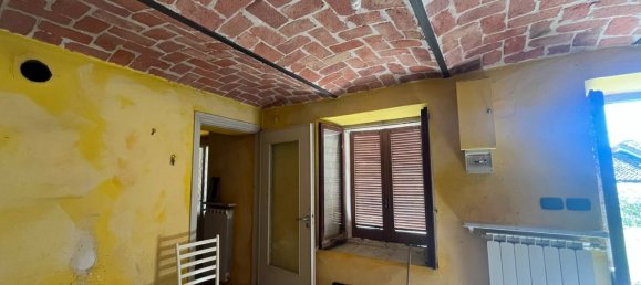 2 bedrooms House in Belveglio, Italy No. 263205 7