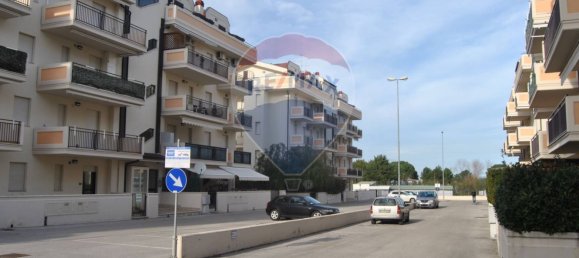 Квартира с 2 спальнями в Васто, Италия № 325898 3