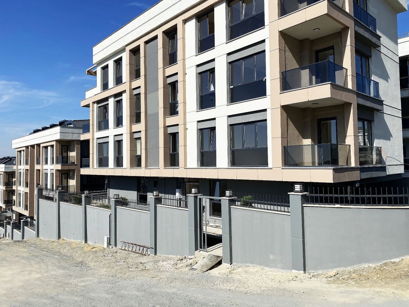 Apartment 3+1 in Istanbul, Turkey No. 24505