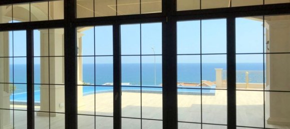 Villa de 4 dormitorios en Limassol, Cyprus No. 24973 3