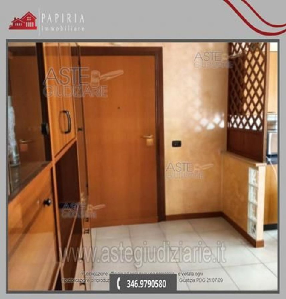 5 bedrooms Apartment in Latina, Italy No. 389188