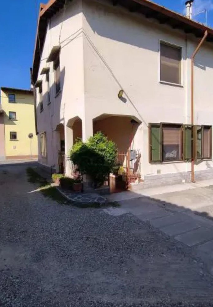 4-Zimmer Haus in Bertonico, Italy, Nr. 124235