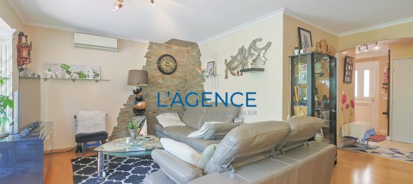 4 bedrooms Villa in Hyeres, France No. 329470 3