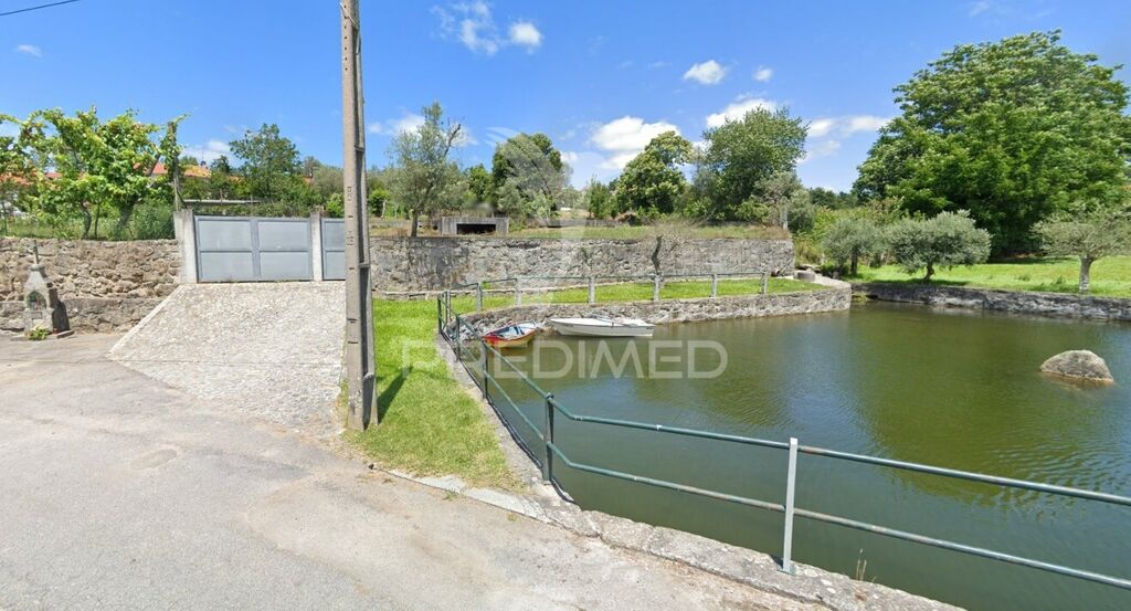 Terreno em Fafe, Portugal 1764 m² N.º 84550