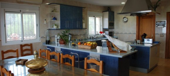 4 Schlafzimmer Bungalow in Estepona, Spain, Nr. 141460 16