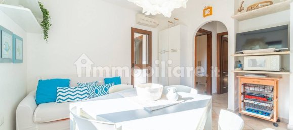 4 Schlafzimmer Wohnung in Orosei, Italy, Nr. 77375 8