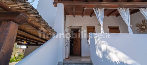 4 Schlafzimmer Wohnung in Orosei, Italy, Nr. 77375 5