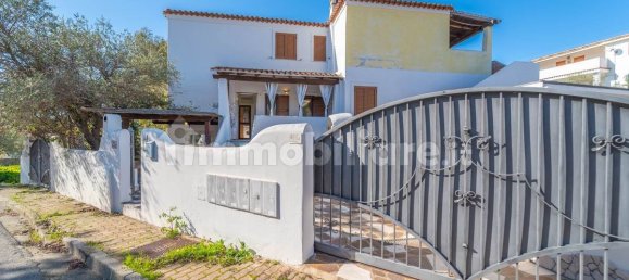 4 Schlafzimmer Wohnung in Orosei, Italy, Nr. 77375 41