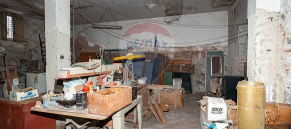 Gewerbliche Immobilie in Catania, Italy 129m², Nr. 57030 3