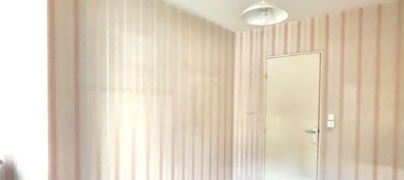 Apartamento de 2 dormitorios en Luisant, France No. 228322 9