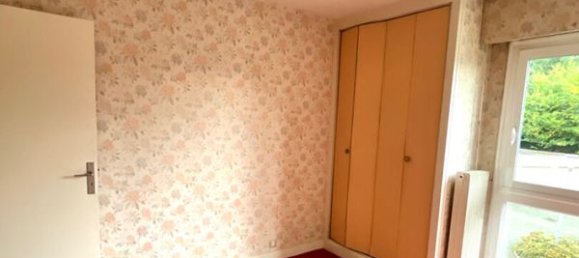 Apartamento de 2 dormitorios en Luisant, France No. 228322 11