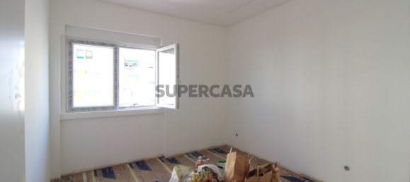3 Schlafzimmer Wohnung in Almada, Portugal, Nr. 324350 4