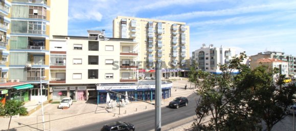 3 Schlafzimmer Wohnung in Almada, Portugal, Nr. 324350 2