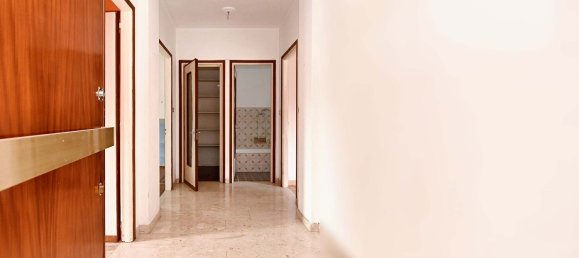 3 rooms Apartment in Bricherasio, Italy No. 58377 5