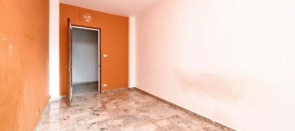 3 rooms Apartment in Bricherasio, Italy No. 58377 7
