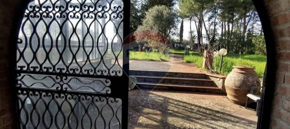 5 bedrooms Villa in Montespertoli, Italy No. 110902 2