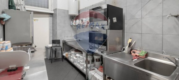 2-salle Propriété commerciale à Milan, Italy No. 243111 30