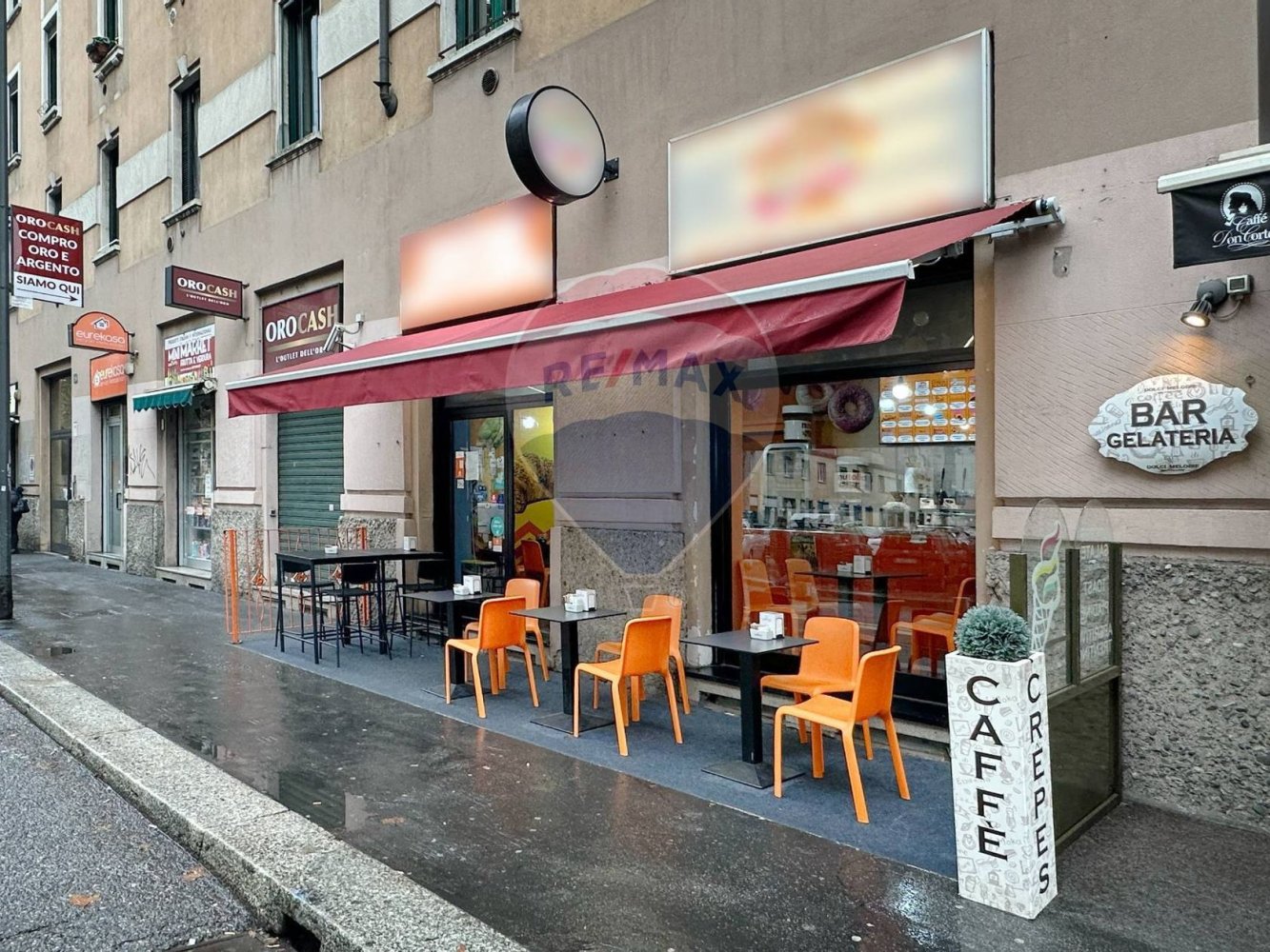 2-salle Propriété commerciale à Milan, Italy No. 243111