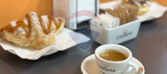 2-salle Propriété commerciale à Milan, Italy No. 243111 22