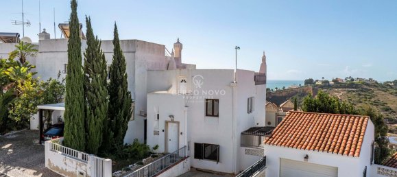 3 bedrooms House in Albufeira, Portugal No. 137107 25