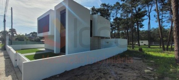 4 bedrooms House in Almada, Portugal No. 147713 13