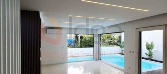 4 bedrooms House in Almada, Portugal No. 147713 3