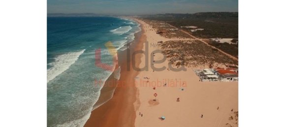 4 bedrooms House in Almada, Portugal No. 147713 17