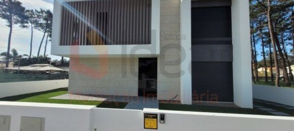 4 bedrooms House in Almada, Portugal No. 147713 12