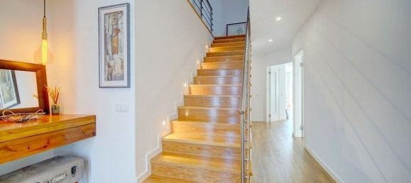 5 bedrooms House in Sintra, Portugal No. 44169 3