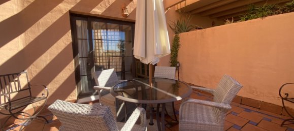 3 bedrooms Penthouse in Estepona, Spain No. 147184 2
