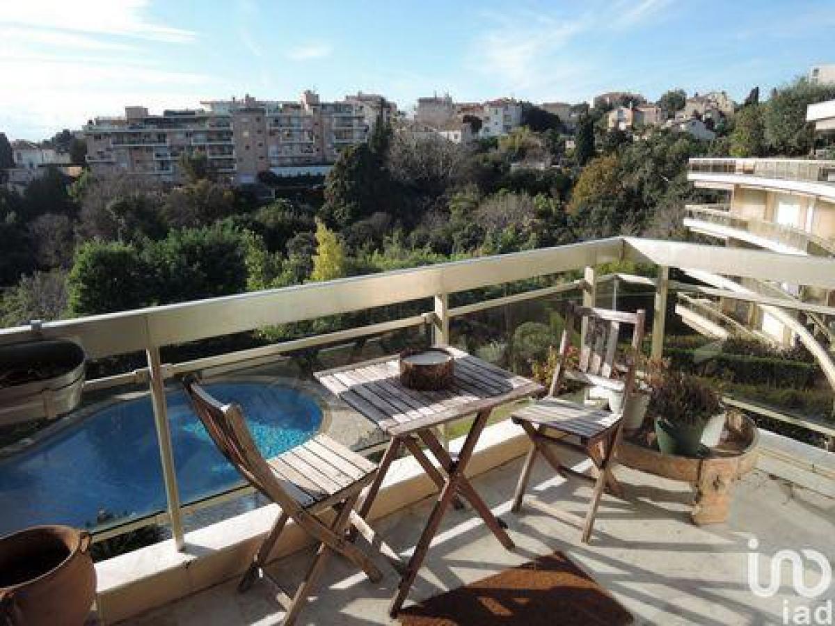 2 bedrooms Condo in Cannes, France No. 8357