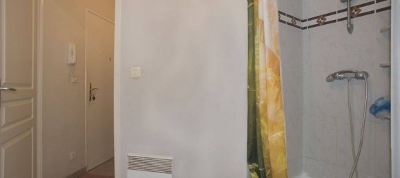 Studio in Villeneuve-Saint-Georges, France No. 328988 11