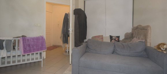 Studio in Villeneuve-Saint-Georges, France No. 328988 7