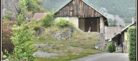 3 bedrooms House in Hautes-Alpes, France No. 294312 12