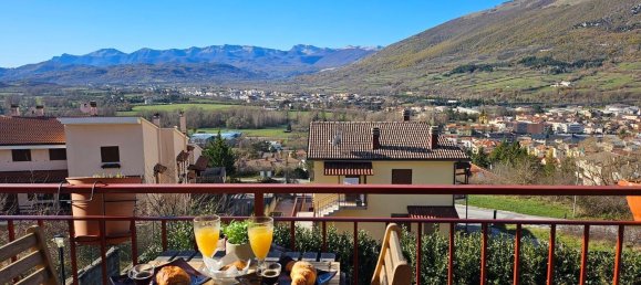 Dúplex de 2 habitaciónes en Castel di Sangro, Italy No. 39738 2