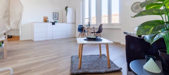 1 bedroom Apartment in Milan, Italy No. 356475 4