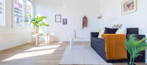 1 bedroom Apartment in Milan, Italy No. 356475 2