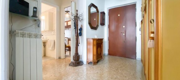 1 bedroom Apartment in Rome, Italy No. 87125 3