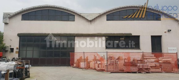 Armazém de 2 divisões em Sesto San Giovanni, Italy N.º 129558 4
