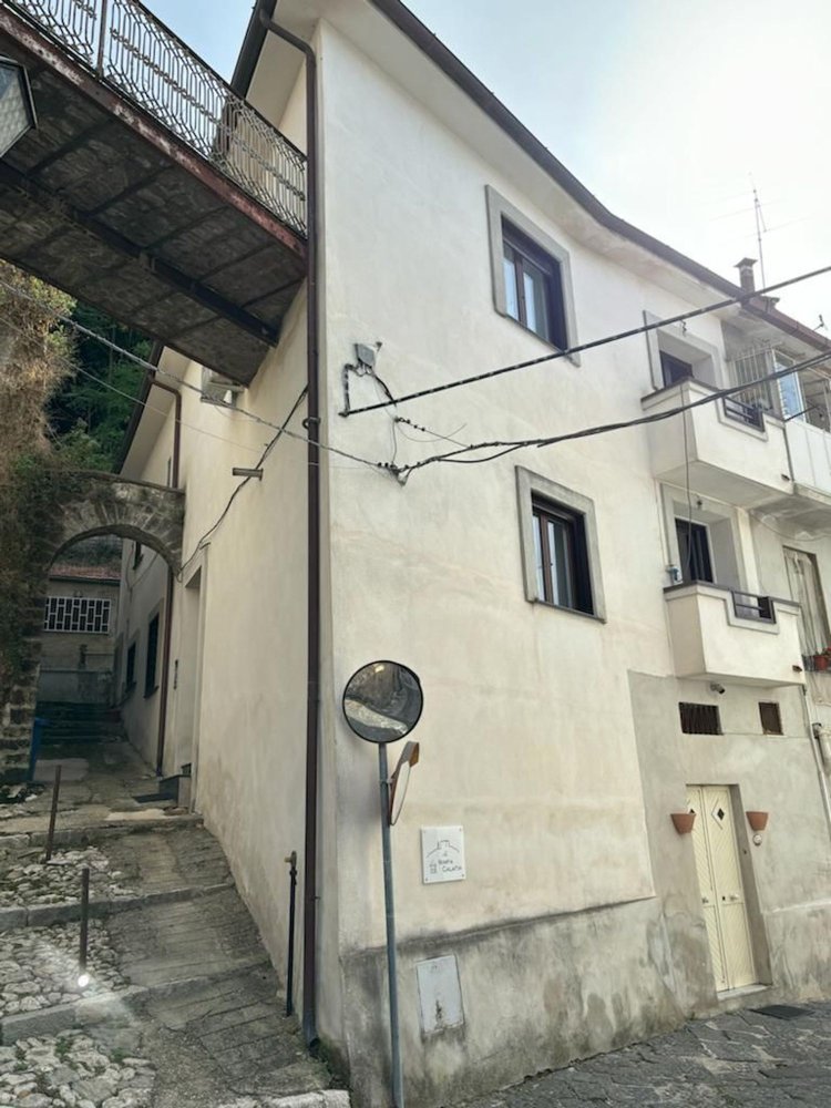 4 rooms Duplex in Caiazzo, Italy No. 176914